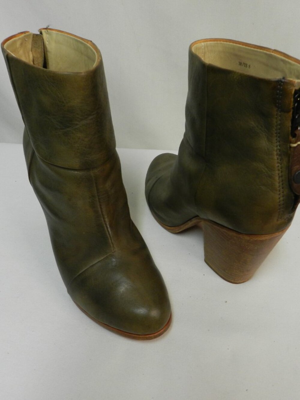 Rag Bone Size 38 US 8 Newbury Leather trim wedge ankle zip boots booties Olive